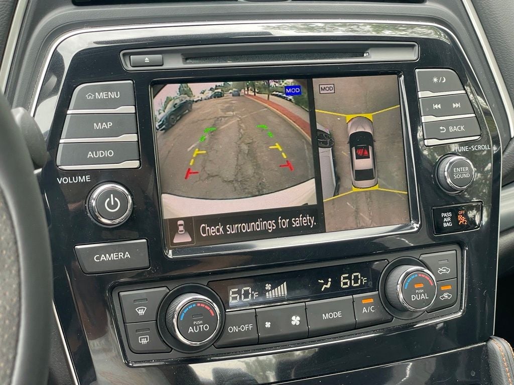 2023 Nissan Maxima SR