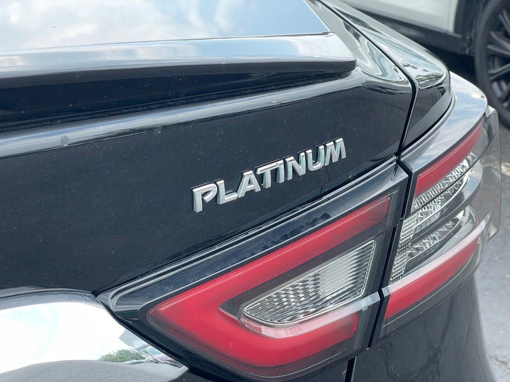 2023 Nissan Maxima Platinum