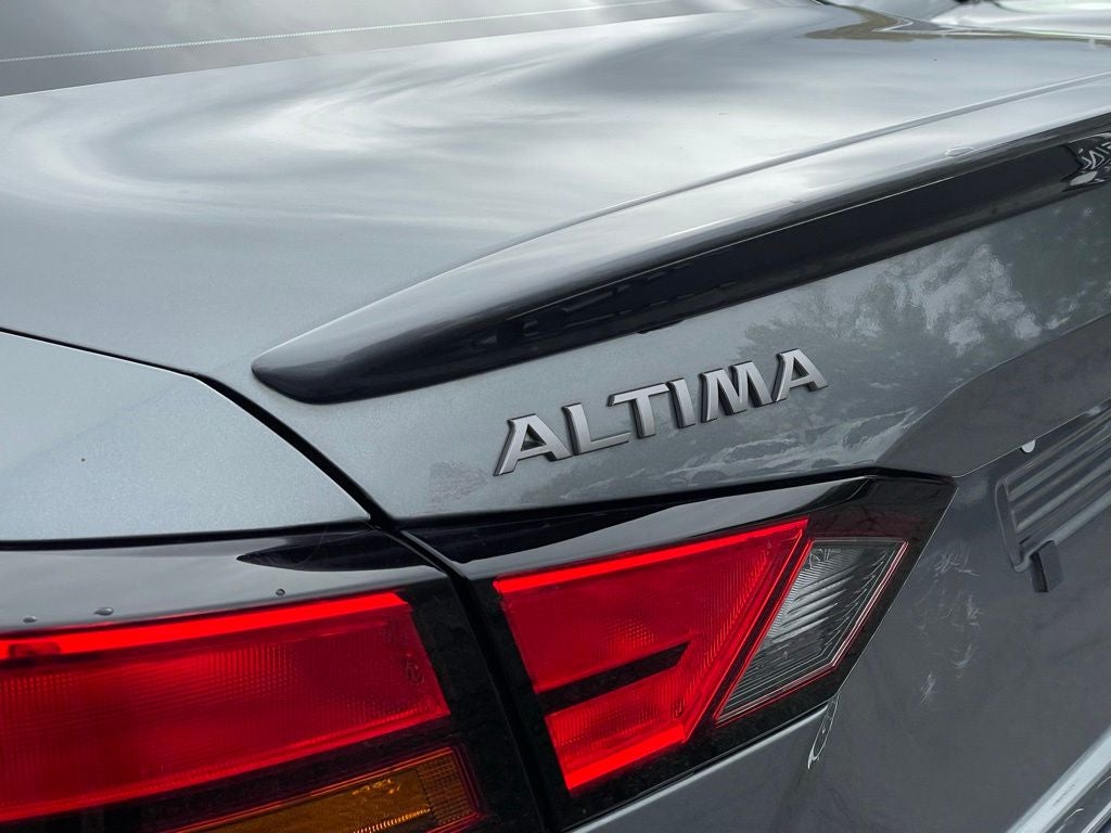 2023 Nissan Altima 2.0 SR