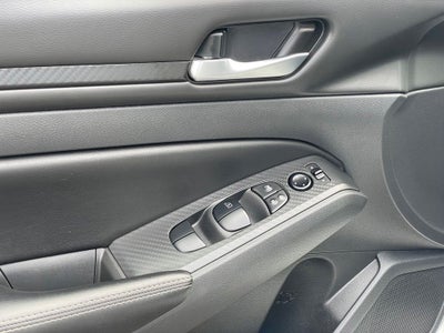 2024 Nissan Altima 2.5 SV premium