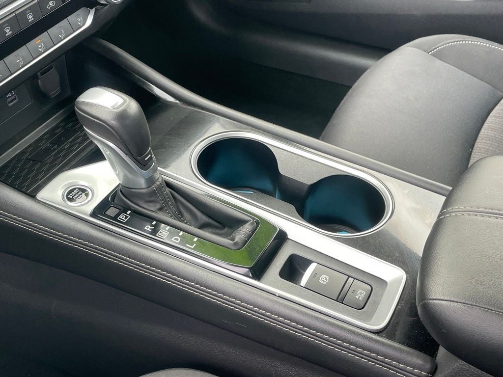 2024 Nissan Altima 2.5 SV premium