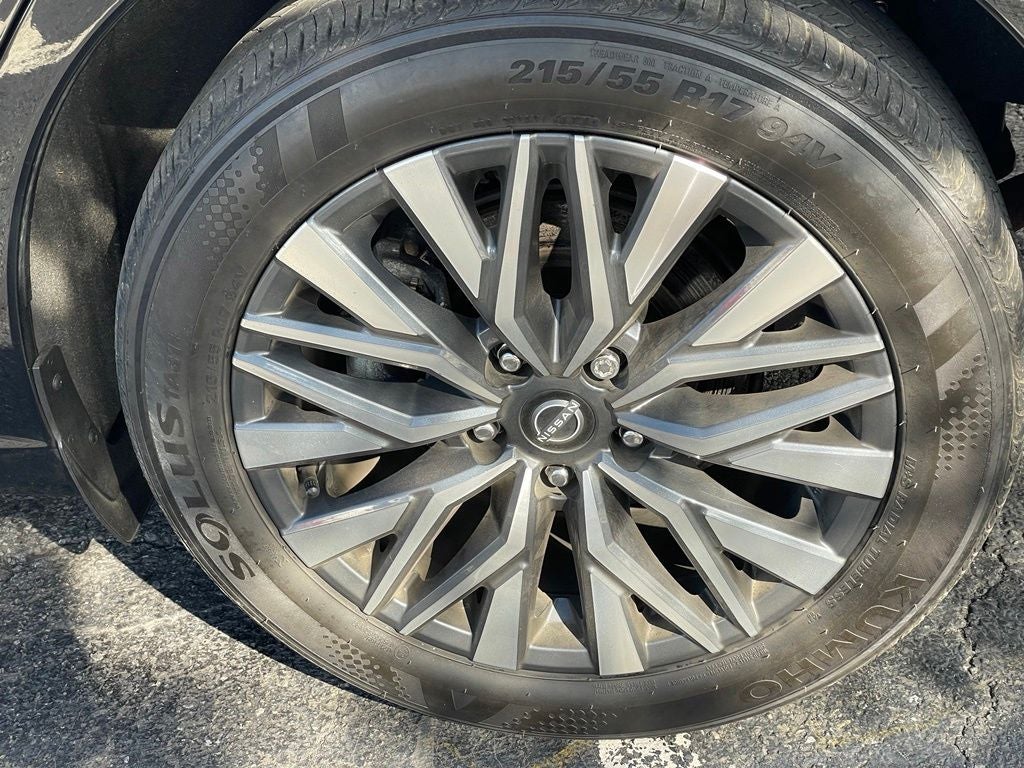 2024 Nissan Altima 2.5 SV premium