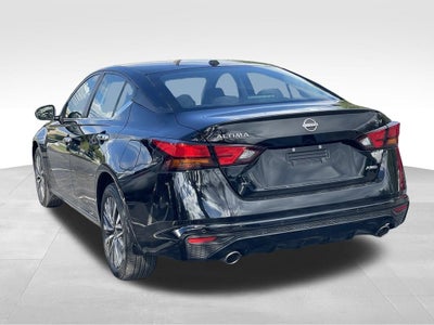 2024 Nissan Altima 2.5 SV premium