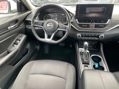 2024 Nissan Altima 2.5 SV premium