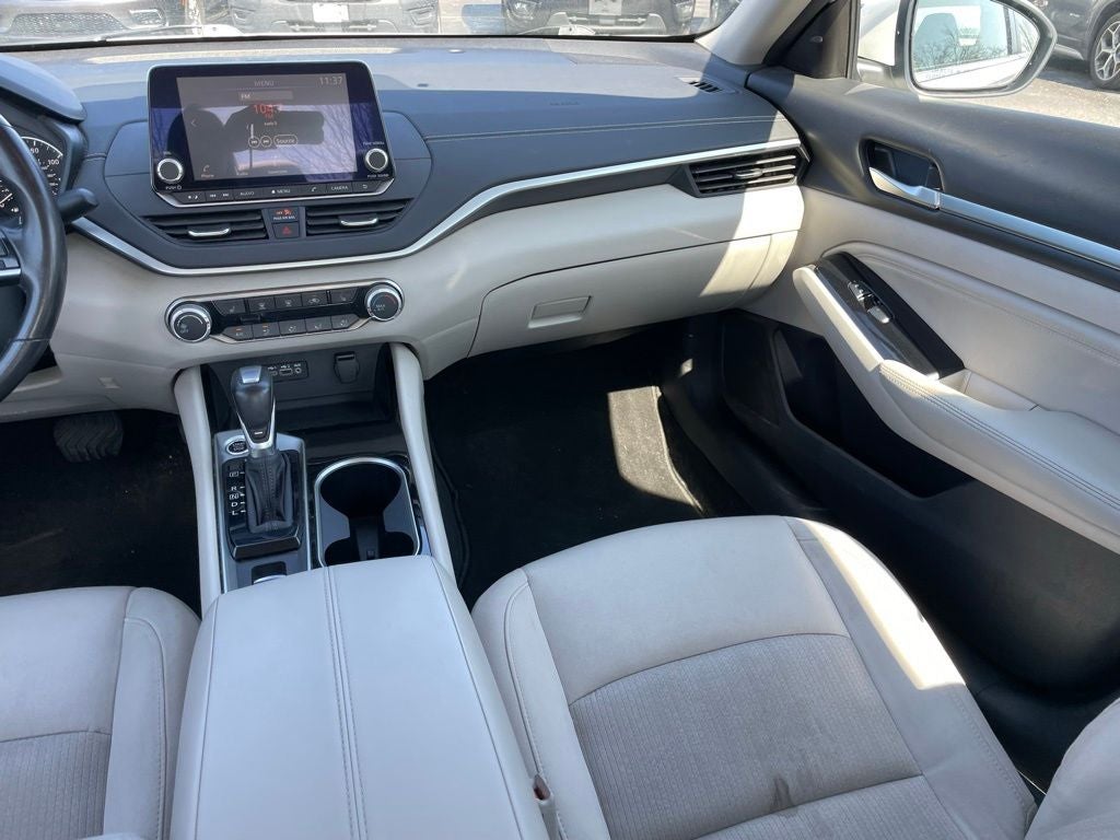 2022 Nissan Altima 2.5 SV