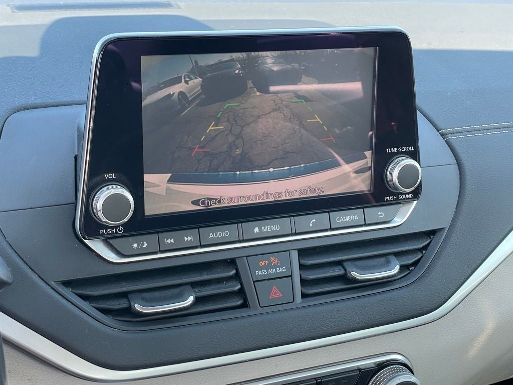 2022 Nissan Altima 2.5 SV