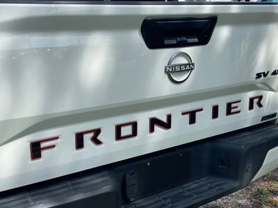 2023 Nissan Frontier SV