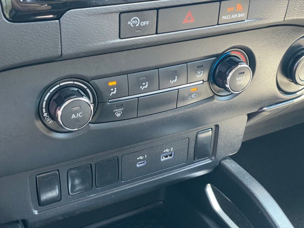 2024 Nissan Frontier SV