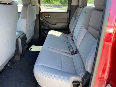 2024 Nissan Frontier SV