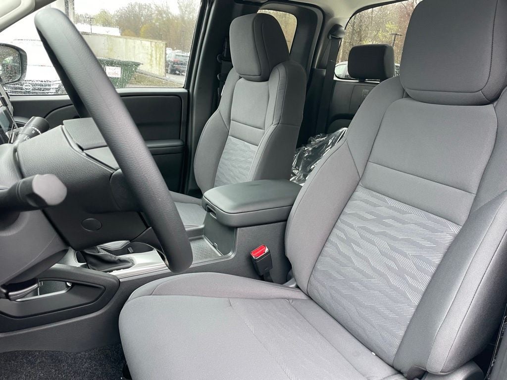 2024 Nissan Frontier S