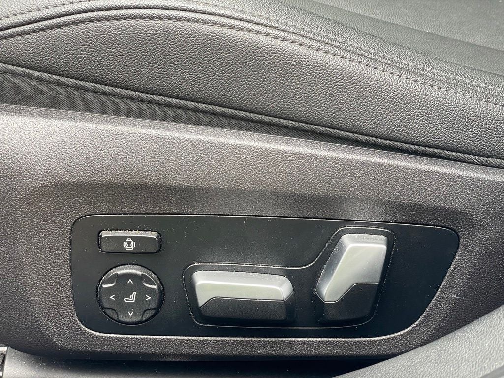 2020 BMW 3 Series 330i xDrive