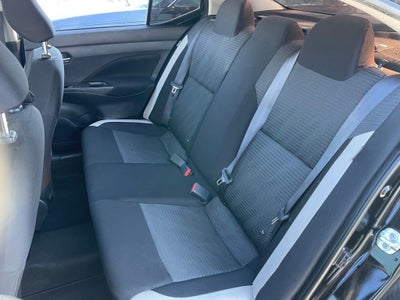 2022 Nissan Versa 1.6 SV