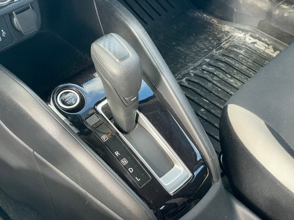 2022 Nissan Versa 1.6 SV