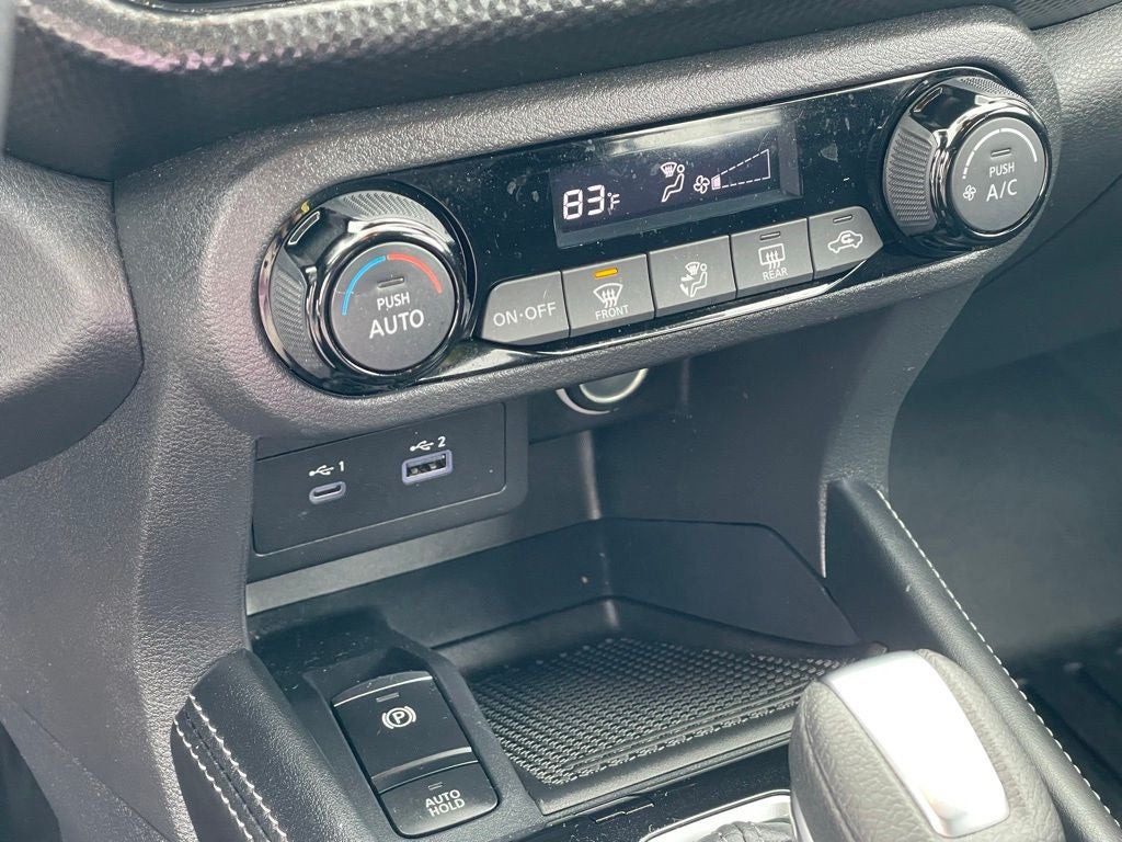 2023 Nissan Kicks SV