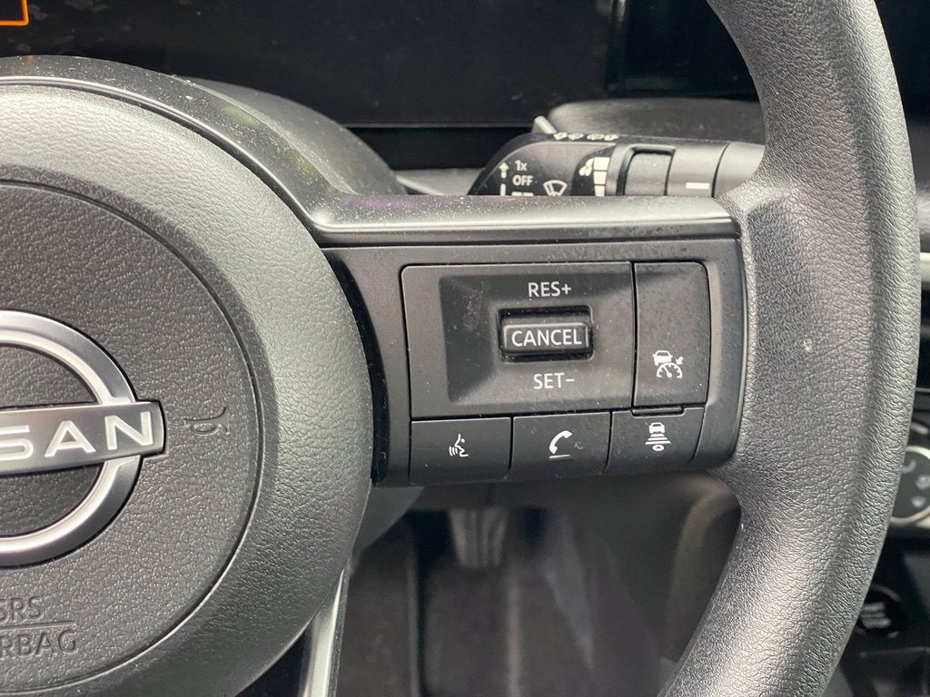 2025 Nissan Kicks S