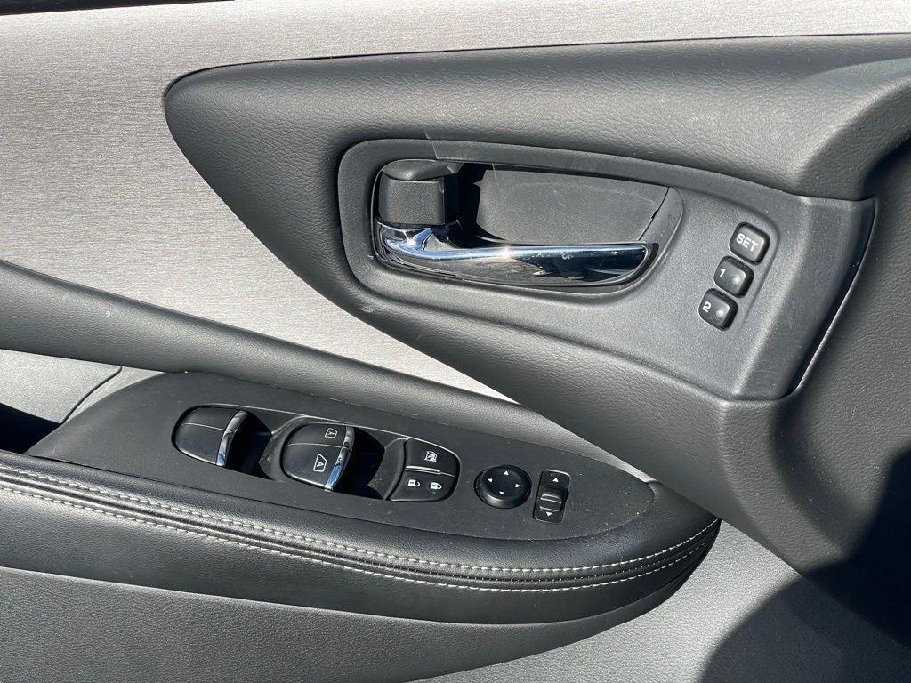 2023 Nissan Murano SL