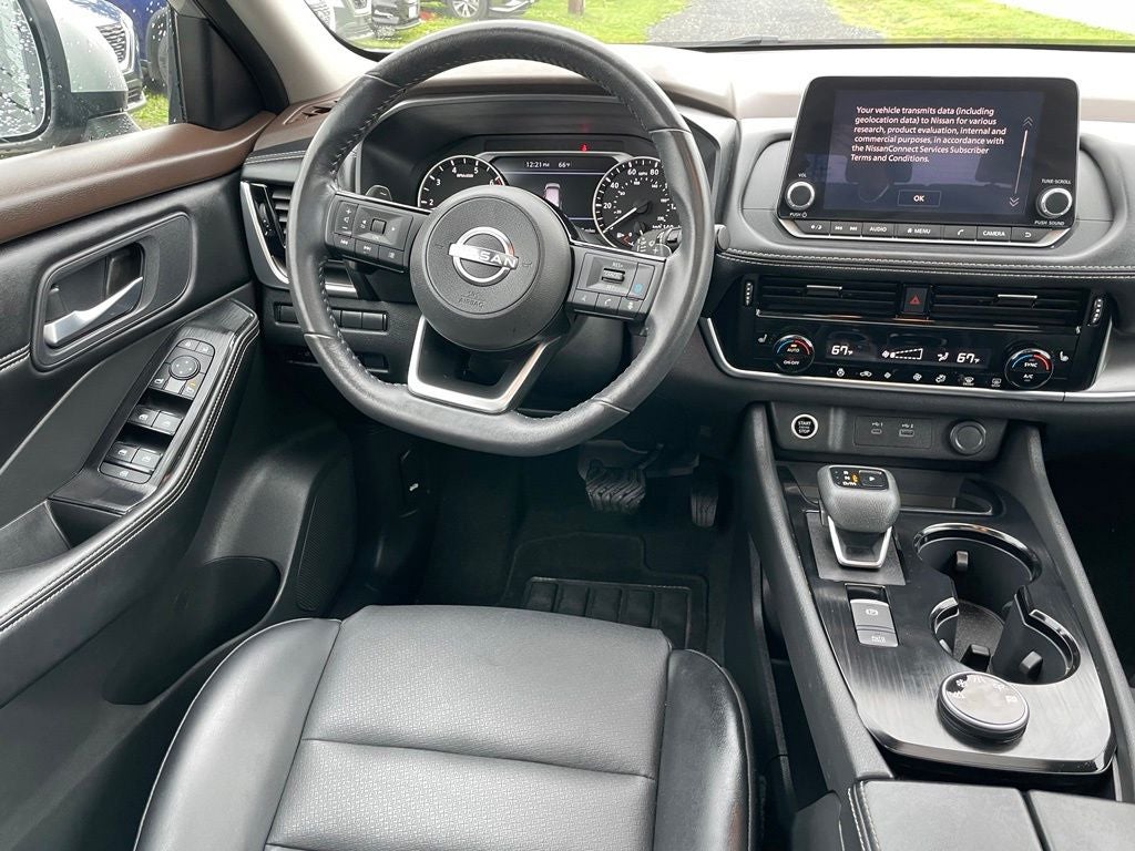 2023 Nissan Rogue SV premium