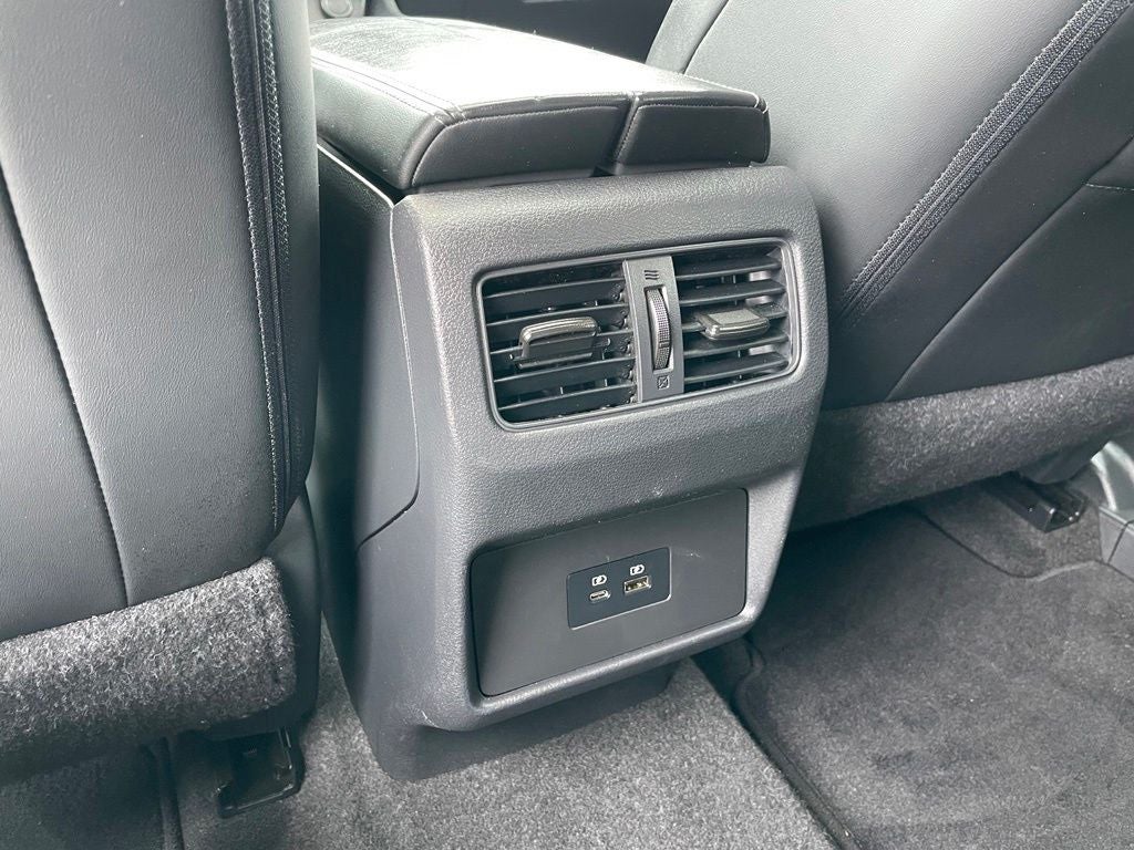 2023 Nissan Rogue SV premium