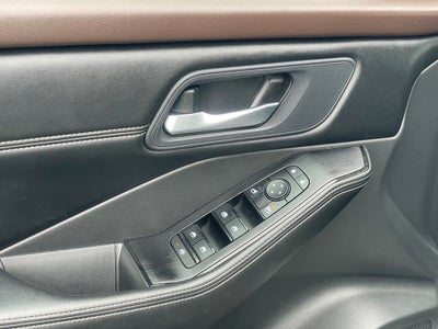 2023 Nissan Rogue SV premium