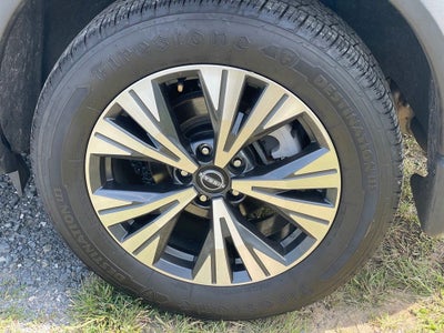 2023 Nissan Rogue SV premium