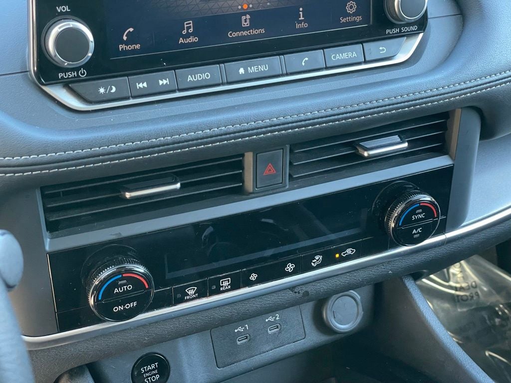 2024 Nissan Rogue SV