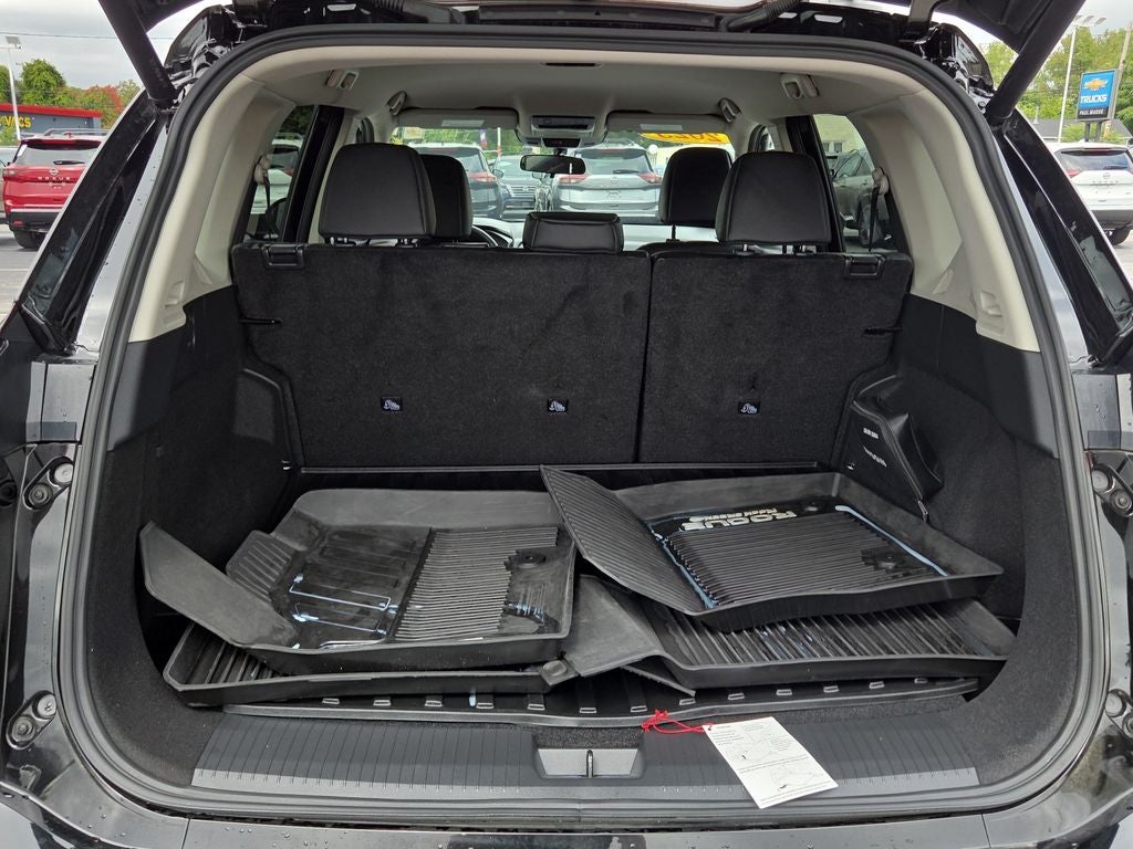 2025 Nissan Rogue Rock Creek