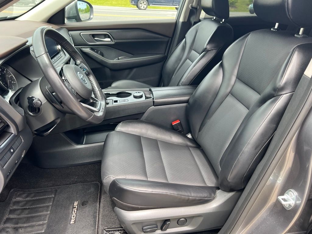 2022 Nissan Rogue SV Premium