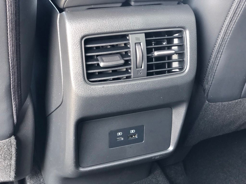 2023 Nissan Rogue SV premium