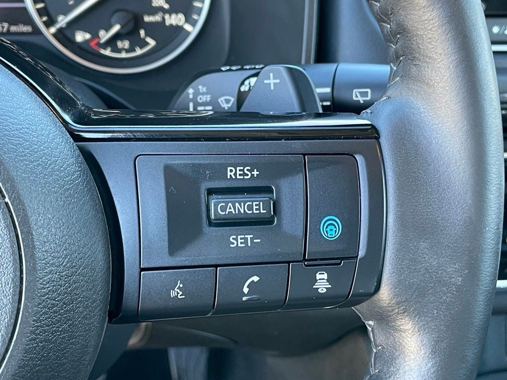 2023 Nissan Rogue SV premium