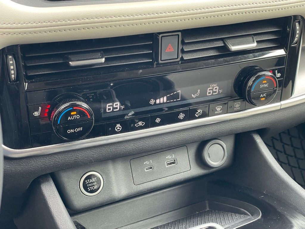 2023 Nissan Rogue SV