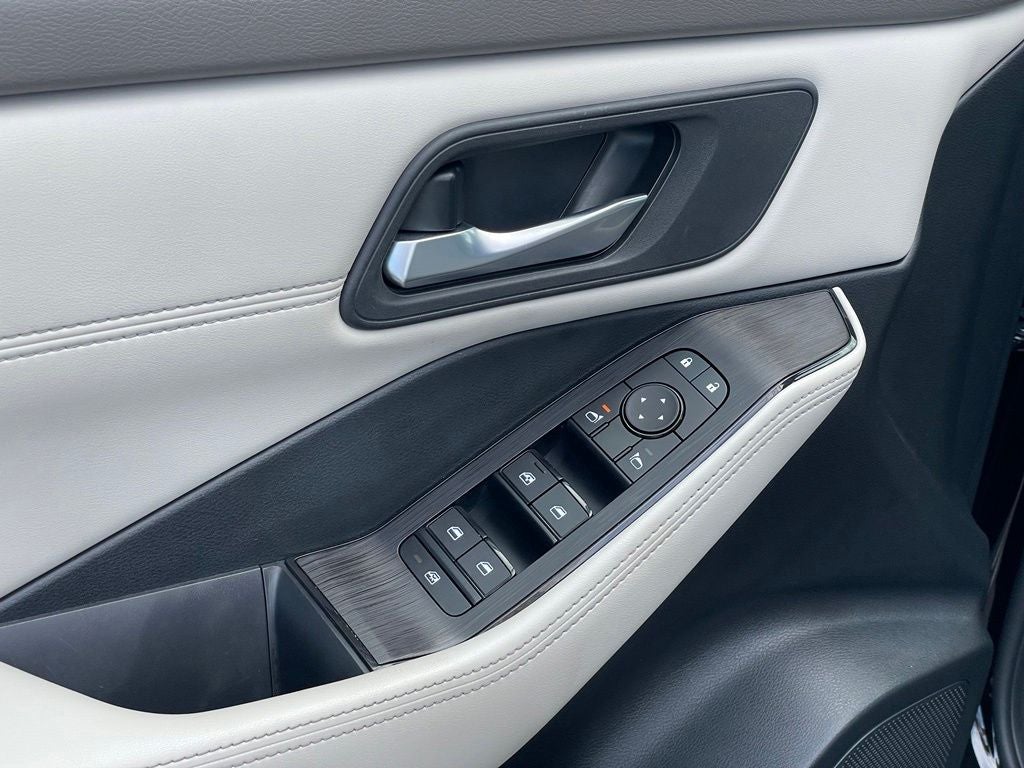2024 Nissan Rogue SV Premium