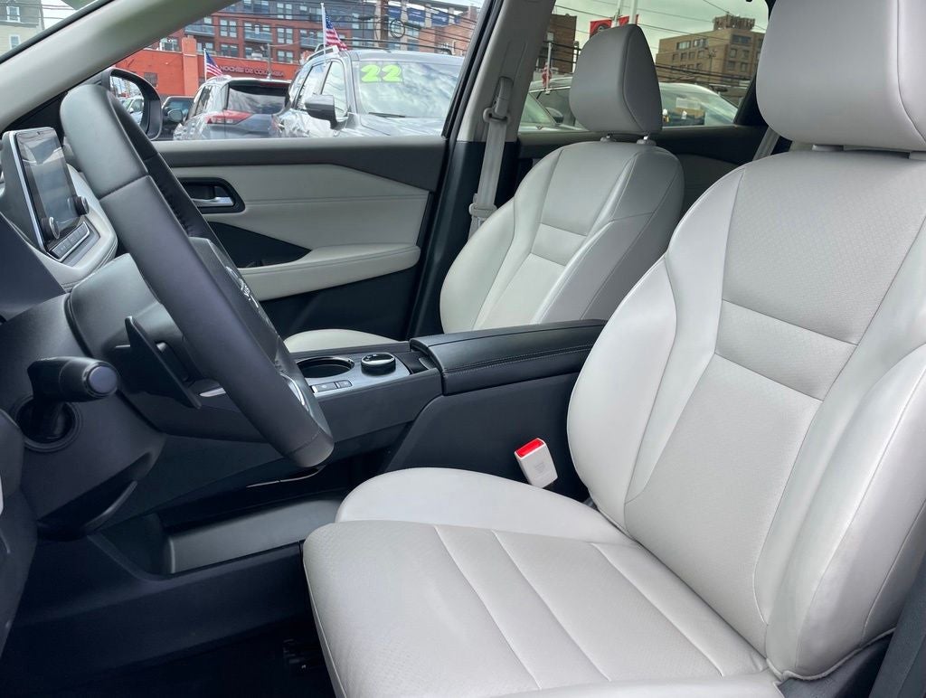 2024 Nissan Rogue SV Premium