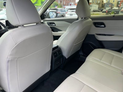 2024 Nissan Rogue SV Premium
