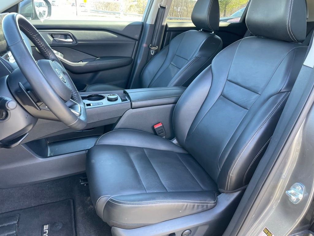 2024 Nissan Rogue SL Premium