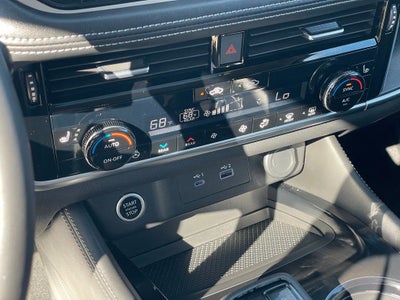 2023 Nissan Rogue SL Premium