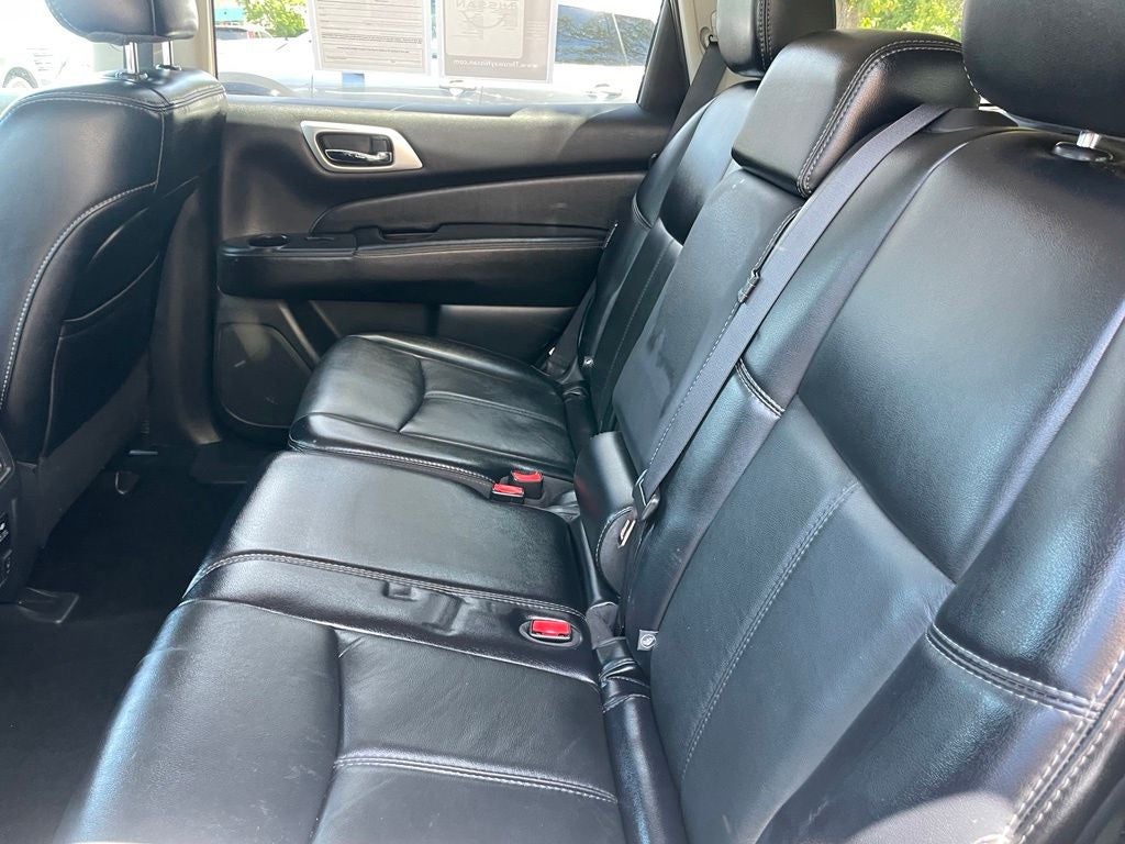 2019 Nissan Pathfinder SL