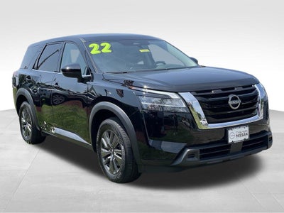 2022 Nissan Pathfinder S