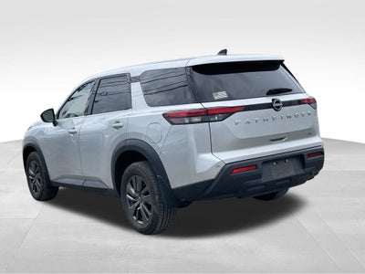 2023 Nissan Pathfinder S