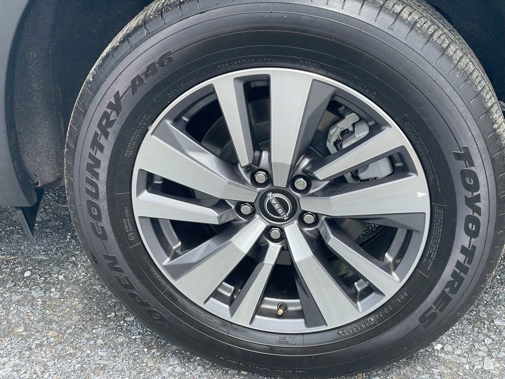 2024 Nissan Pathfinder SL