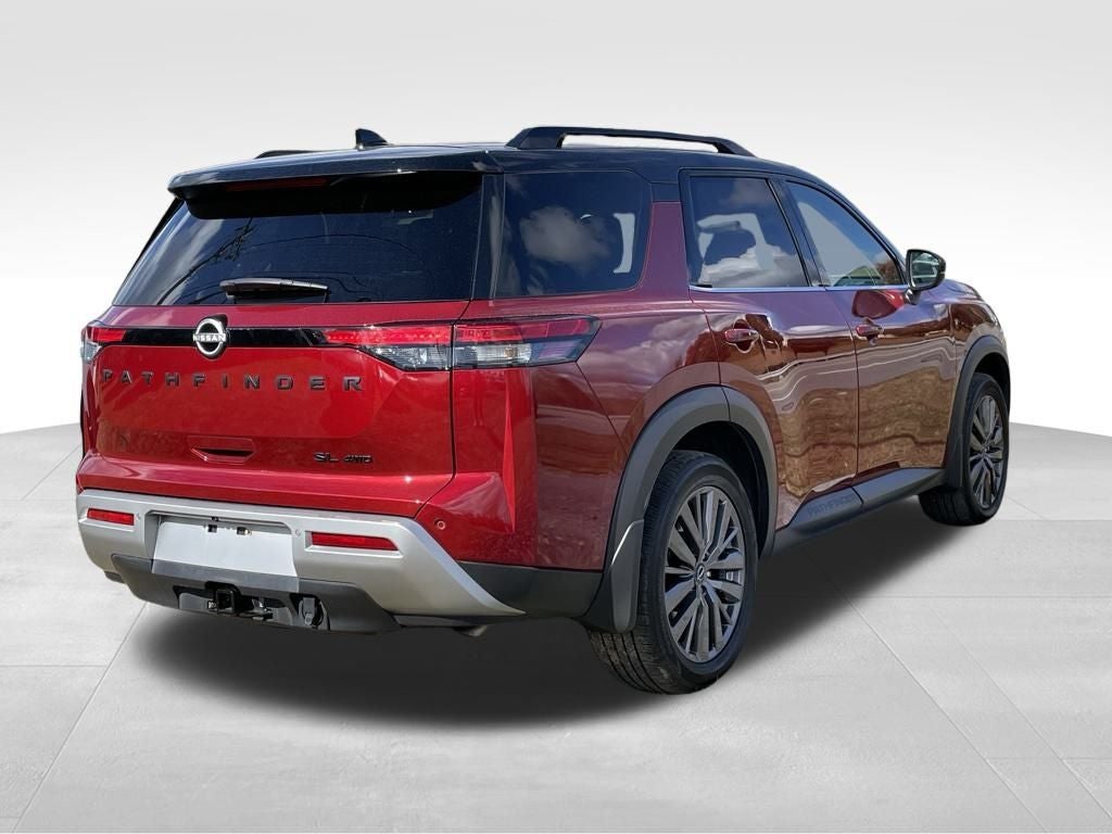 2022 Nissan Pathfinder SL