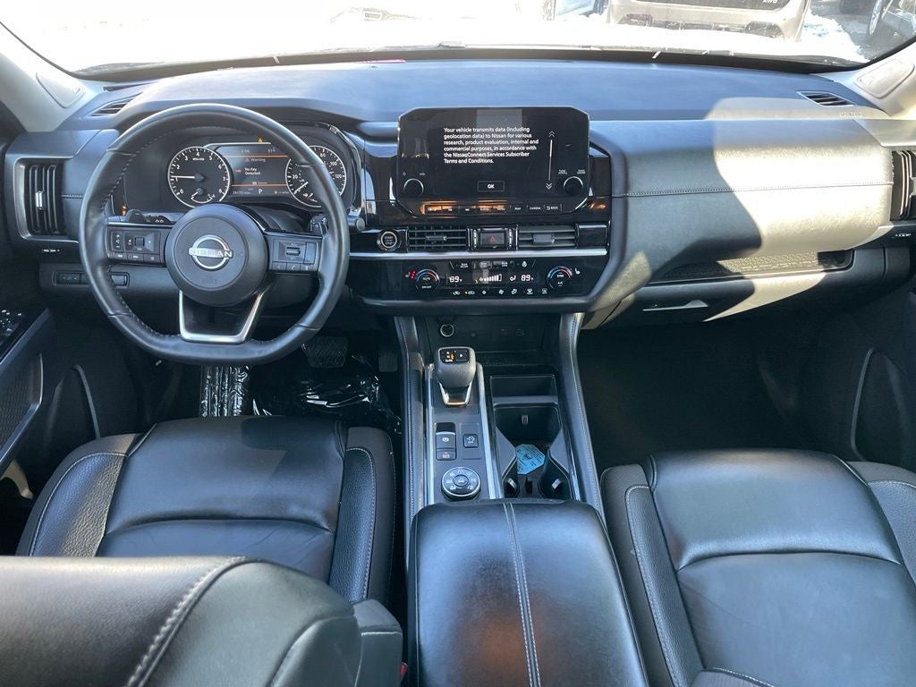 2024 Nissan Pathfinder SL premium