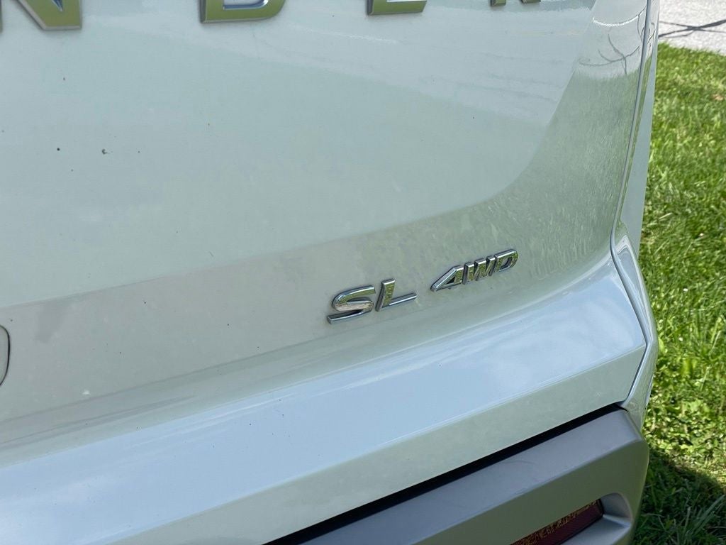 2024 Nissan Pathfinder SL premium