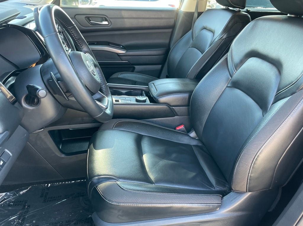 2024 Nissan Pathfinder SL premium