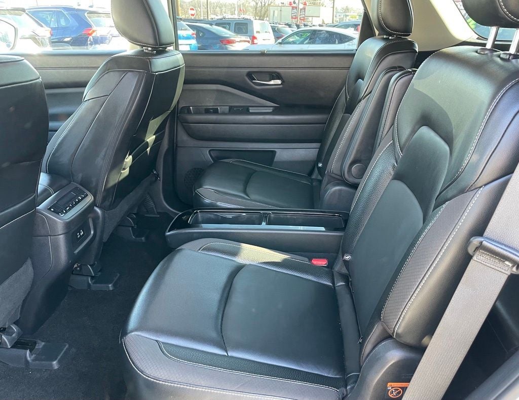 2024 Nissan Pathfinder SL premium