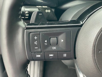 2023 Nissan Pathfinder SL Premium
