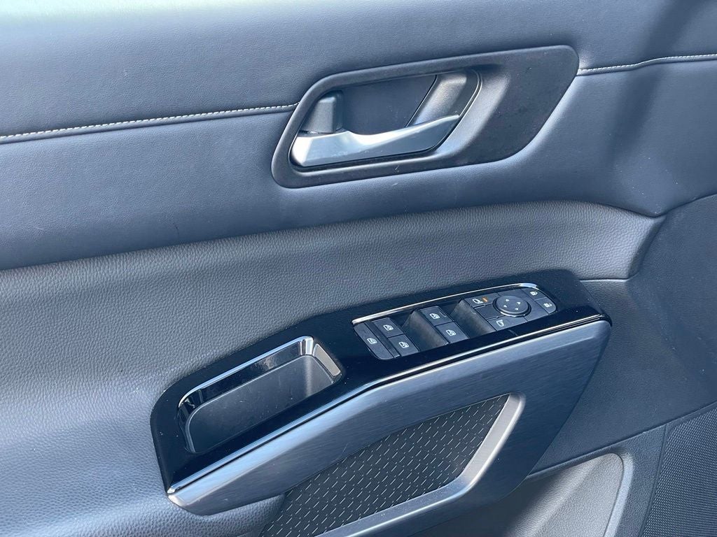 2023 Nissan Pathfinder SL PREMIUM