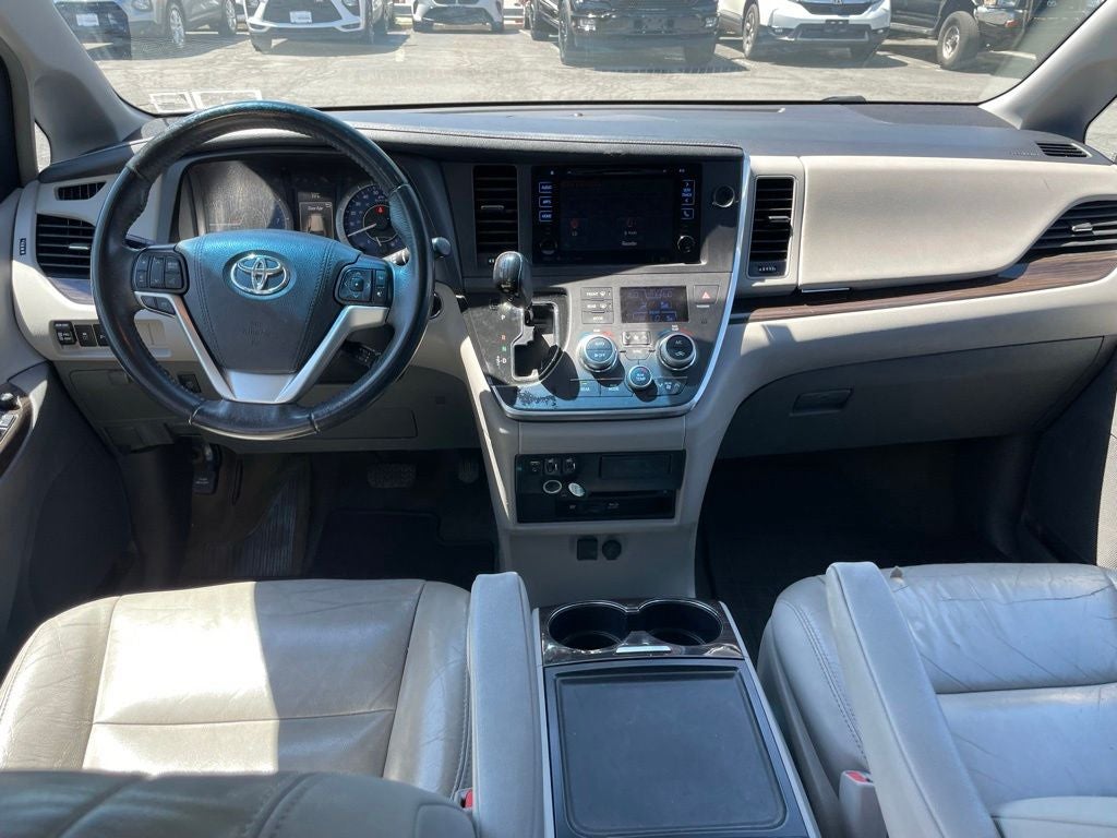 2016 Toyota Sienna XLE Premium 7 Passenger