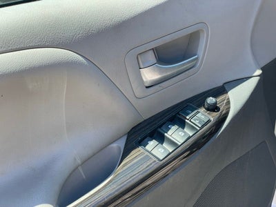 2016 Toyota Sienna XLE Premium 7 Passenger
