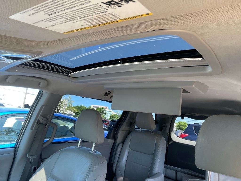 2016 Toyota Sienna XLE Premium 7 Passenger
