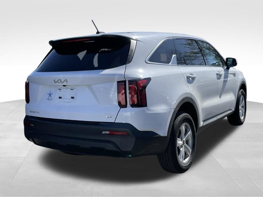 2023 Kia Sorento LX